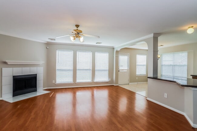 Photo - 4223 Pathway Ct