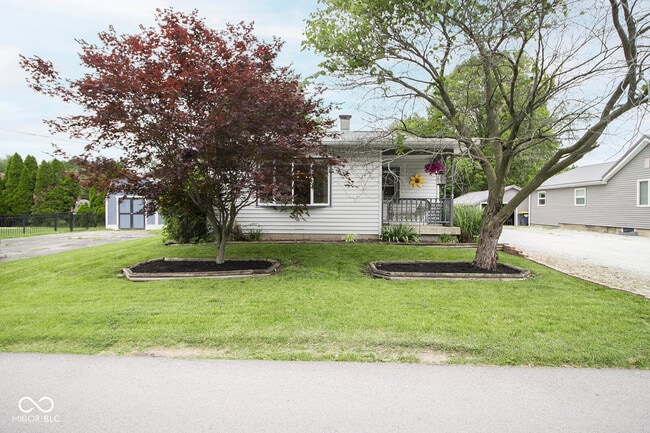 Photo - 113 E Indiana Ave