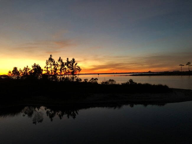Photo - Bluewater Bay Area 4 Bedroom Pool Home!