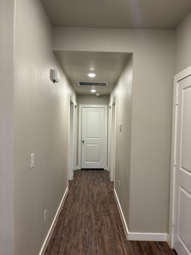 Photo - 2010 Bryan Ave