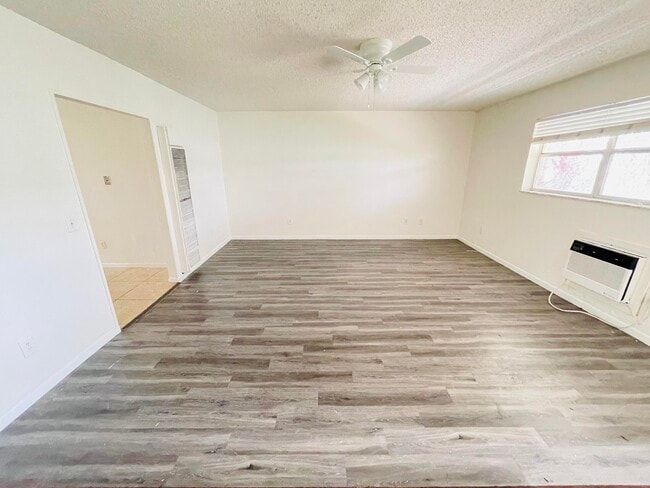 Photo - 531 27th St Unidad 1