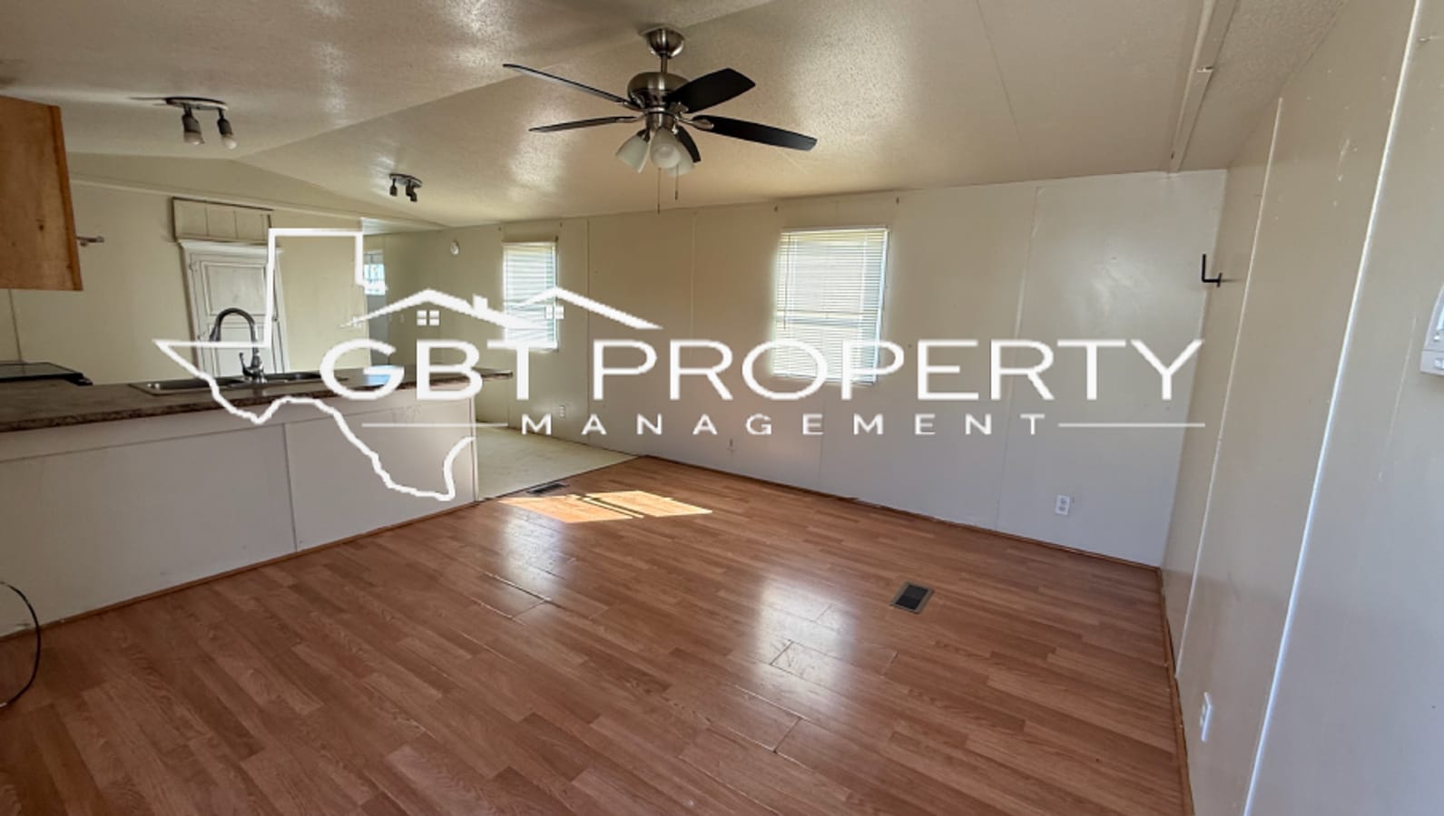 Photo - 3/2 in Bremond