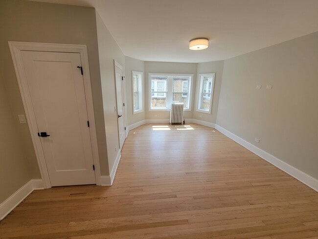 Photo - 6418 N Richmond St Unit 3A