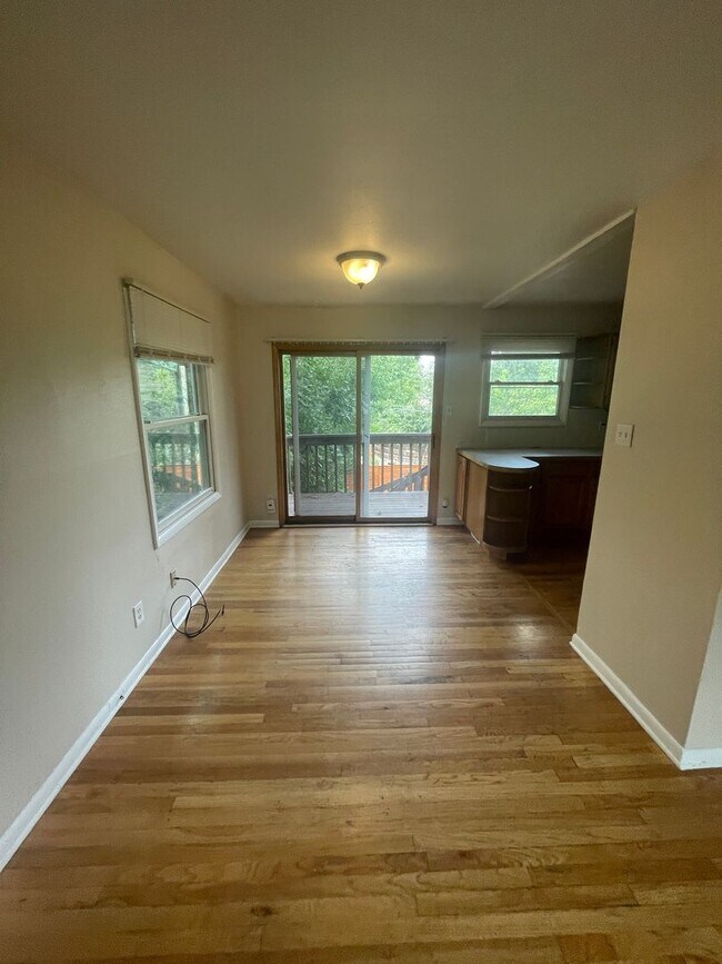 Photo - 601-603 Alpine Ave. Unidad 603 (Upper )