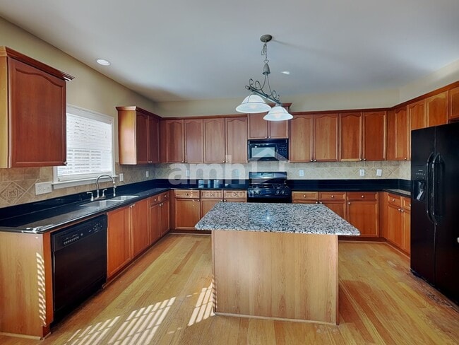 Photo - 6855 River Island Cir