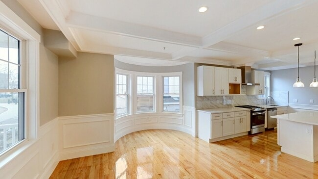 Photo - 30 Centre St