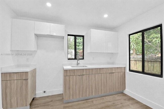 Photo - 2919 NW 92nd St Unit R