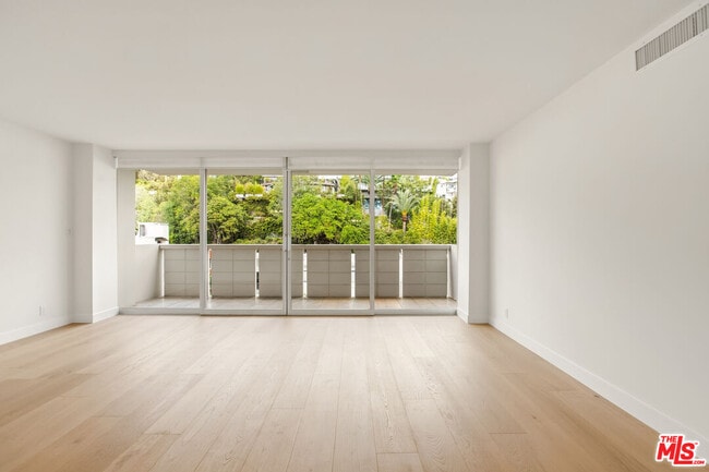 Photo - 8787 Shoreham Dr Unit 802