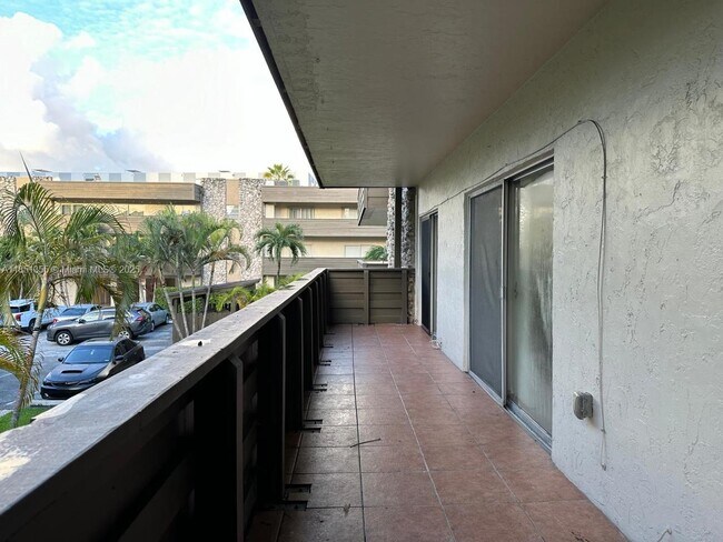Photo - 8335 SW 72nd Ave Unit 202D