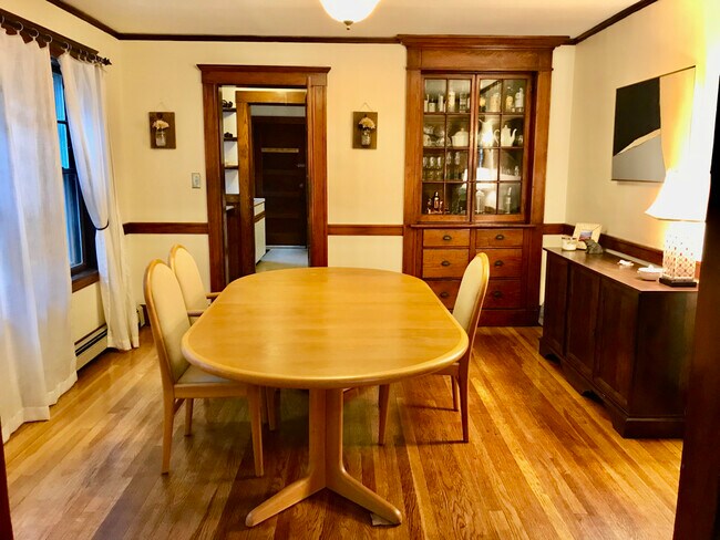 Dining room - 37 Gorham Ave Unit 1