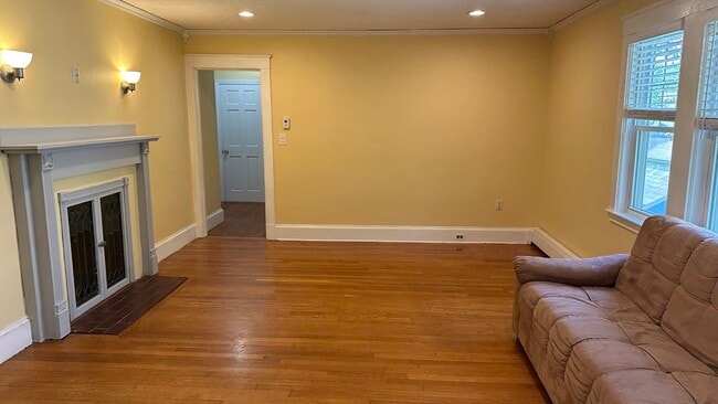 Photo - 31 Acton St