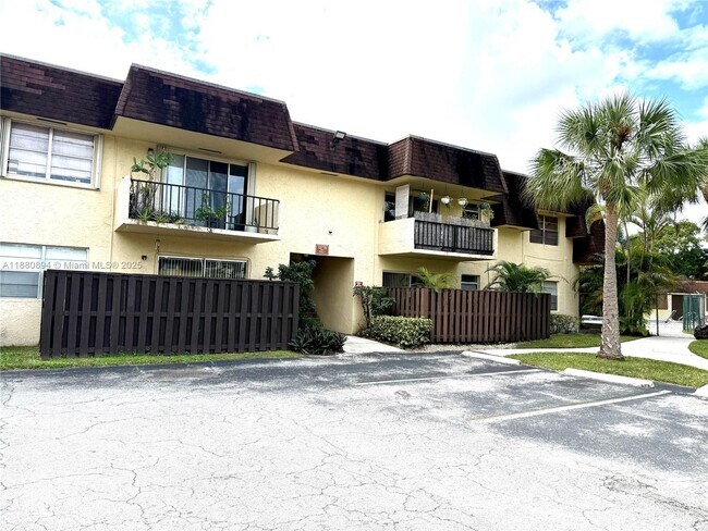 Photo - 9011 SW 138th St Unit 8-2