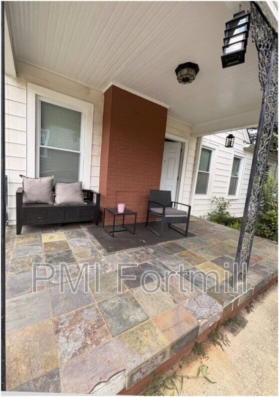 465 Arch Dr