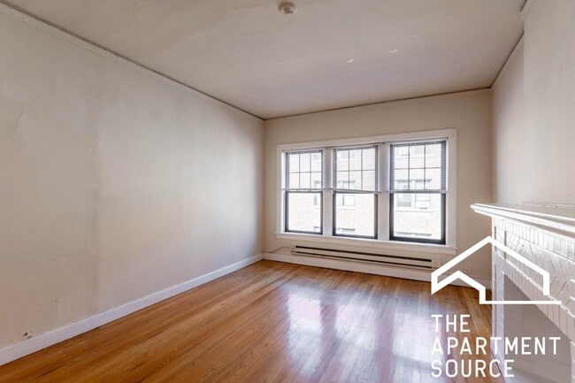 Photo - 1315 Oak Ave Unit J2
