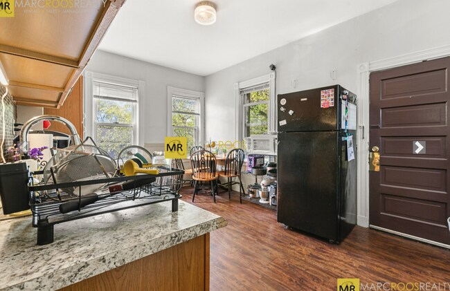 Photo - 175 River St Unit 3