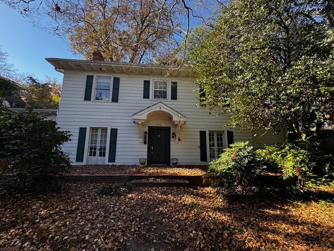 Building Photo - 3BR/2BA House in Five Points
