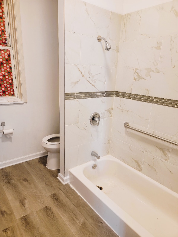 Photo - 307 W 24th St Unidad 1