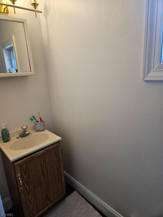 Photo - 86 Bridge St