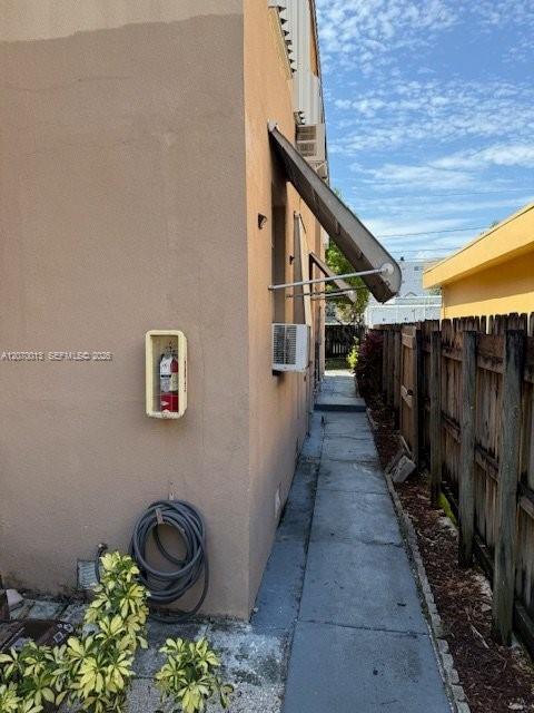 Photo - 1750 Madison St Unidad 2