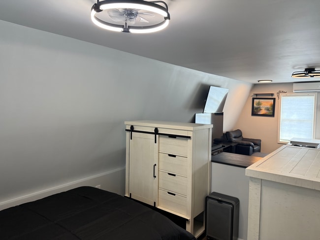Photo - Modern Detached (ADU) Efficiency Apartment