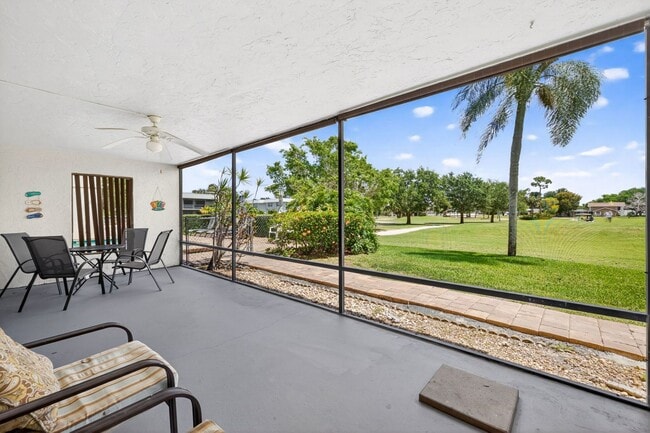 Photo - Furnished or unfurnished 2 bedroom Condo Overlooking Golf Course