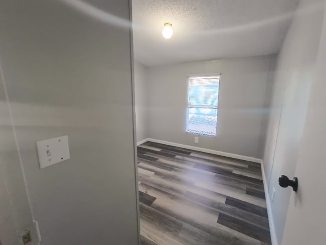 Photo - 72 Deerwood Park