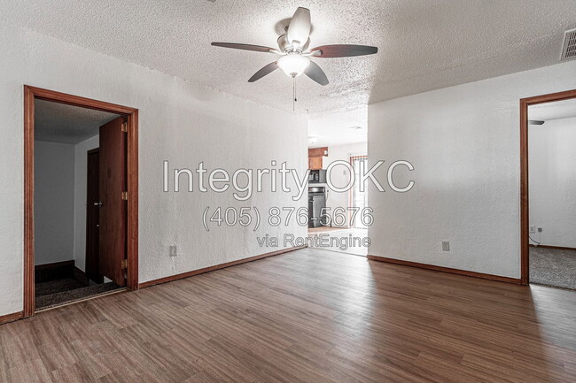 Photo - 6316 S Durland Ave
