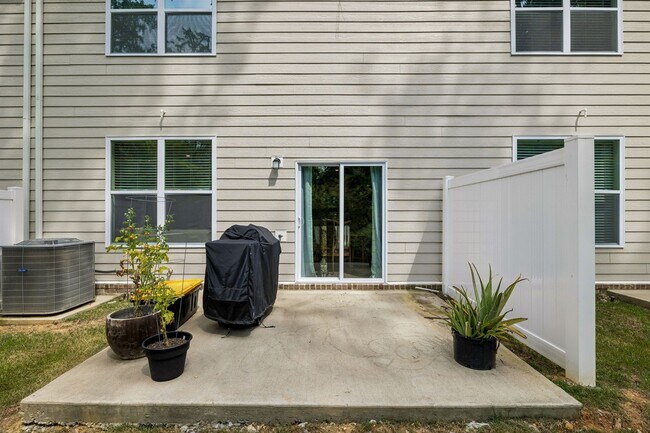 3019 Seguaro Ln