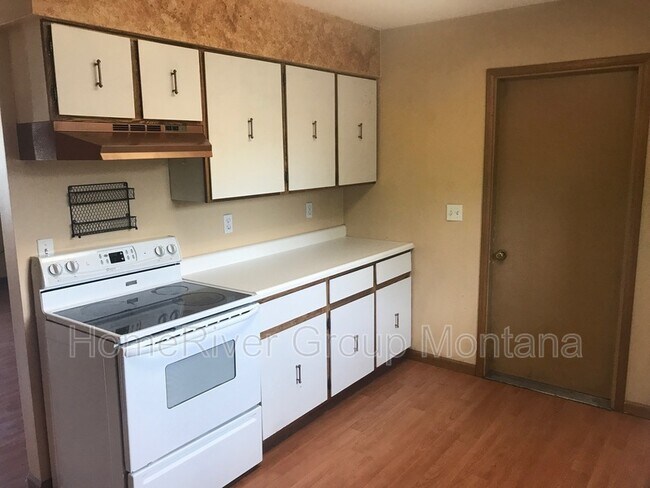 Photo - 2205 Margaret St