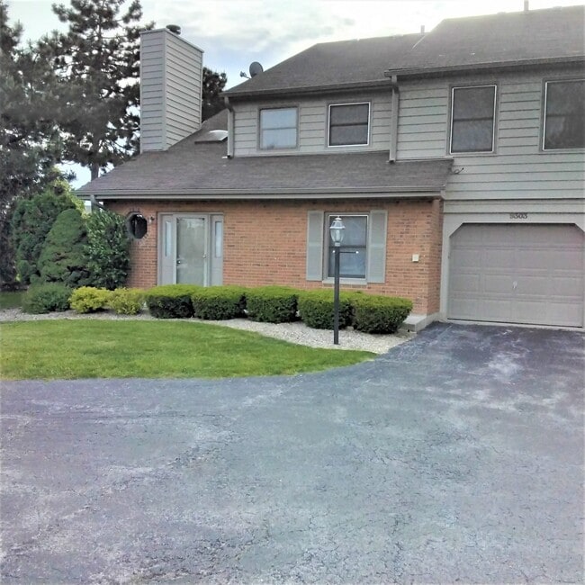 Building Photo - 9303 Whitehall Ln