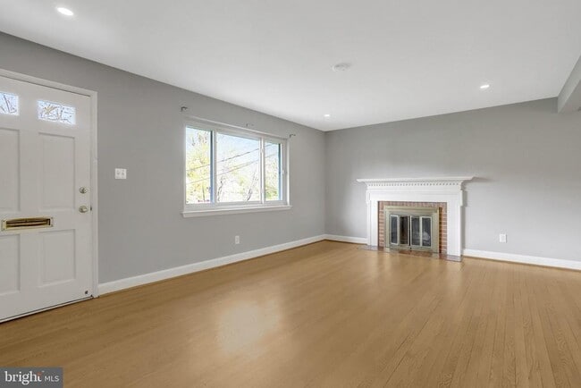 Photo - 3713 Lockwood Ln