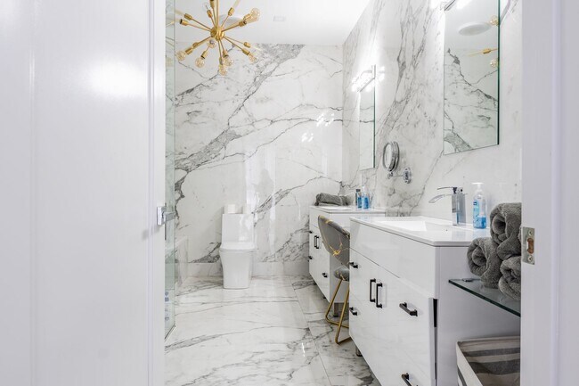 Photo - Modern Mountain Retreat with Rooftop Hot T...