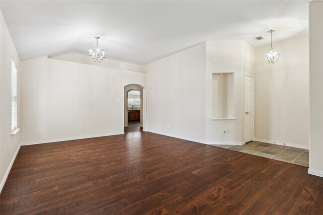 Photo - 19511 Ingham Dr