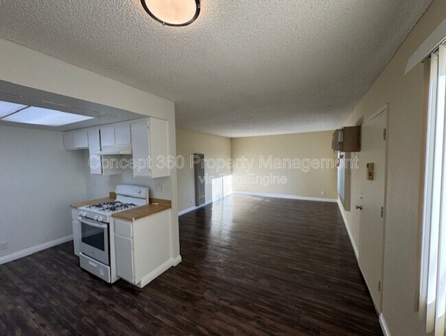 Photo - 9421 Cedar St Unidad 9