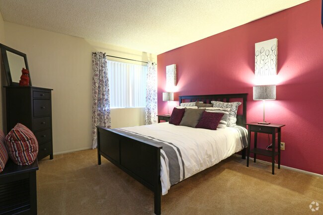 Rancho Sierra Apartments