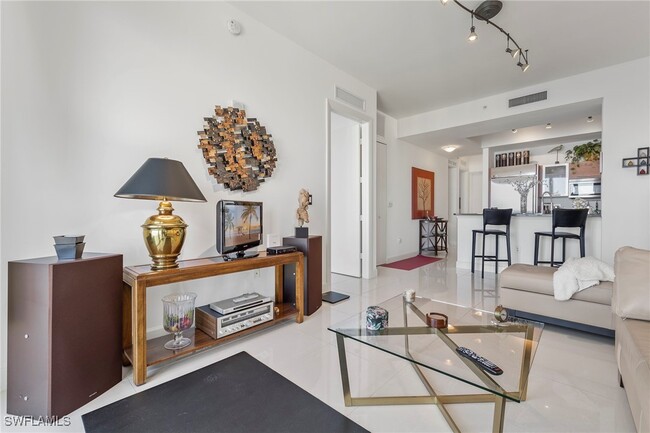 Photo - 3000 Oasis Grand Blvd Condo Unit MPH6