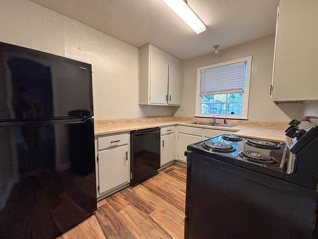 Photo - 2426 4th Ave E