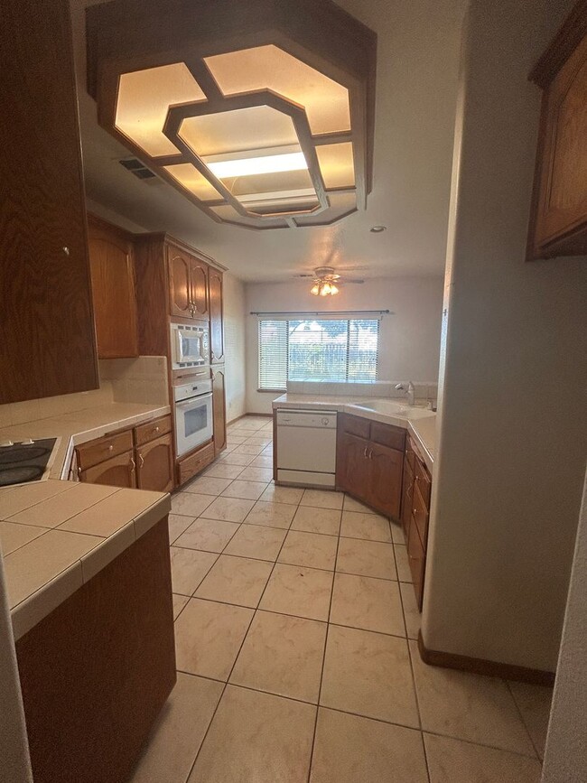 Photo - Large welcoming space in the Country waiting for you