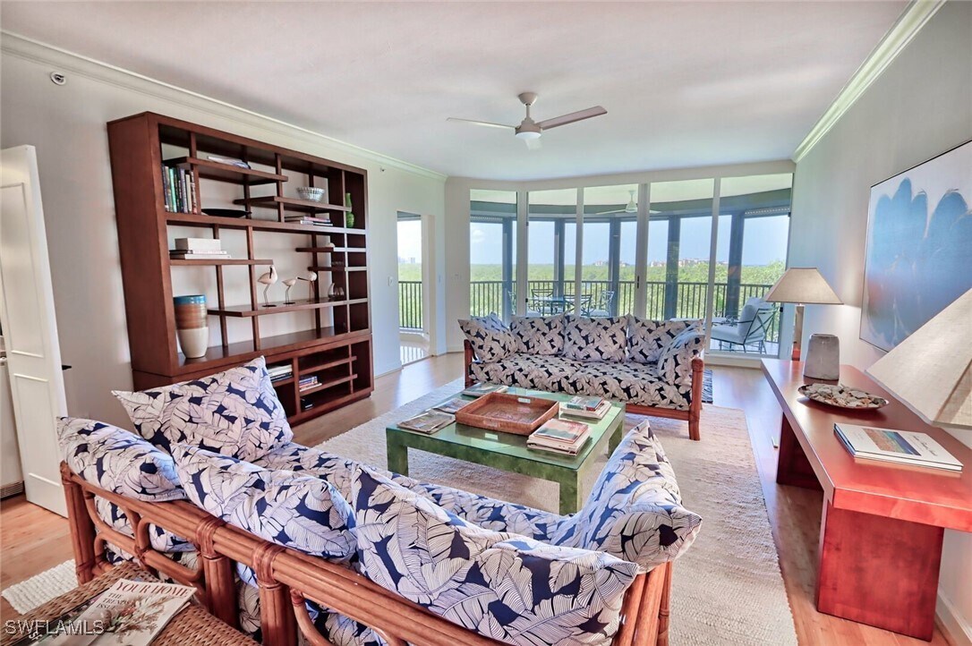 Photo - 8990 Bay Colony Dr Unidad 301