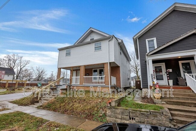 Photo - 85 1/2 S Wheatland Ave