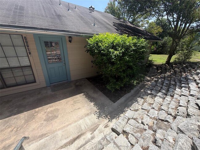 11101 Oak Branch Dr