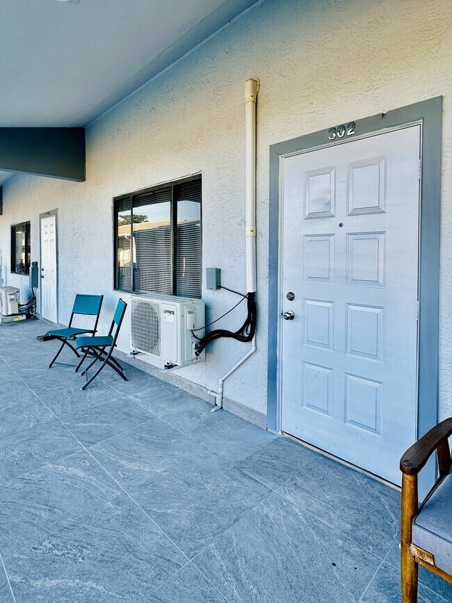 Photo - 826 Wiggins Pass Rd