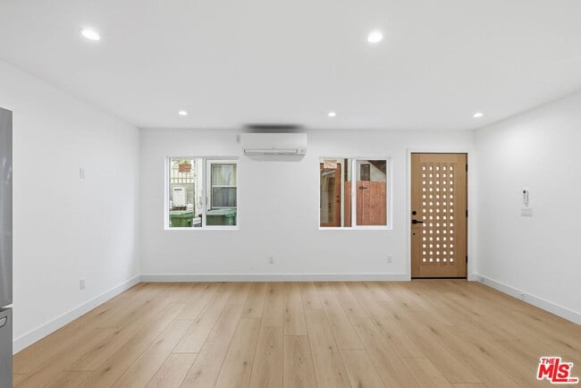 Photo - 3431 Edgehill Dr Unidad 3431