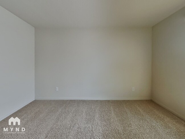 Photo - 2138 NE 4 Seasons Ln