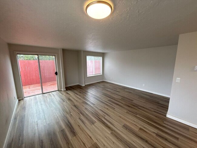 Photo - 3714 47th Ave NE