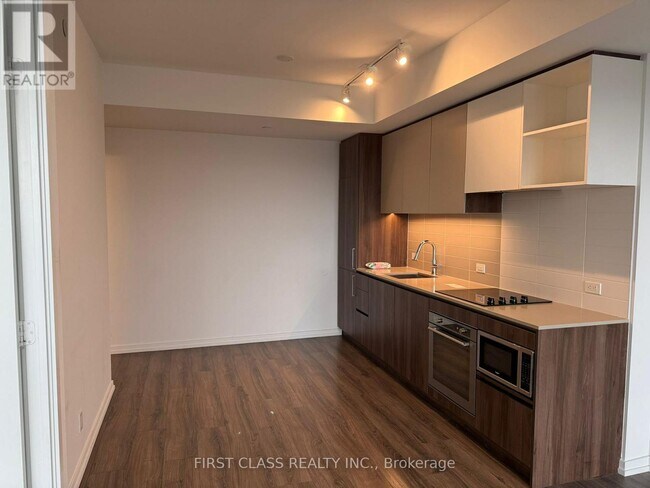 Photo - 1000 Portage Pkwy Unit 1501