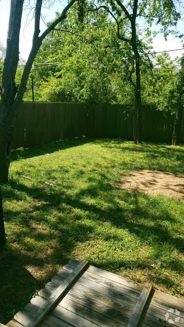 Building Photo - Great size Duplex for rent in Arlington! Rental