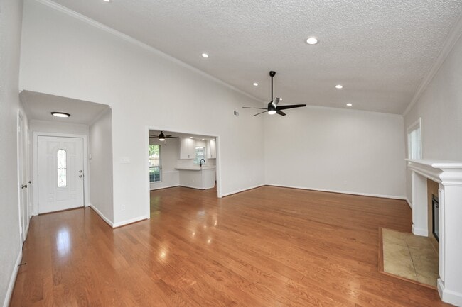 Photo - 2506 Lively Ln