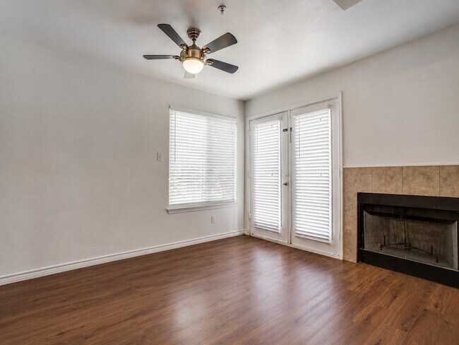 Photo - 9829 Walnut St Unit O214
