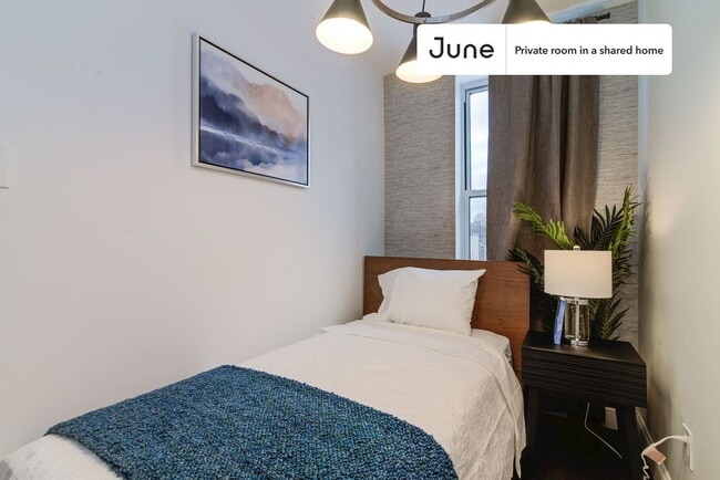 Room in Shared 4 bed/1 bath home in Prospect Heights